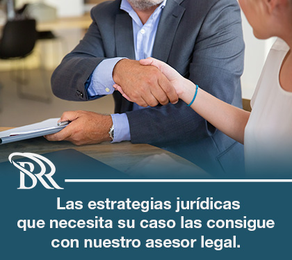 Asesor Legal con Cliente en Costa Rica